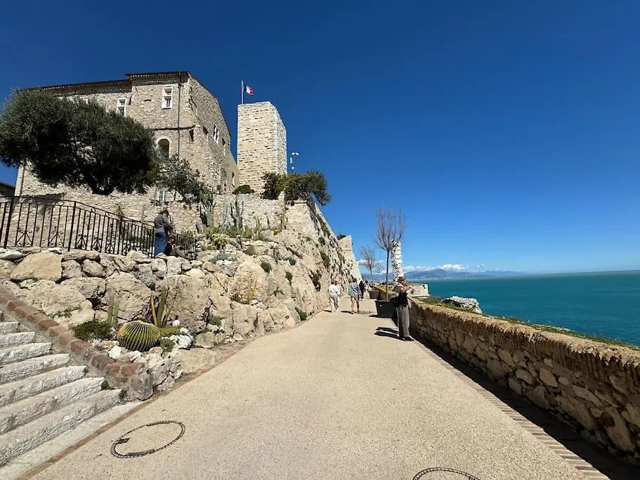 Apartamento Studio Vieil Antibes Rue Du Bateau Francia